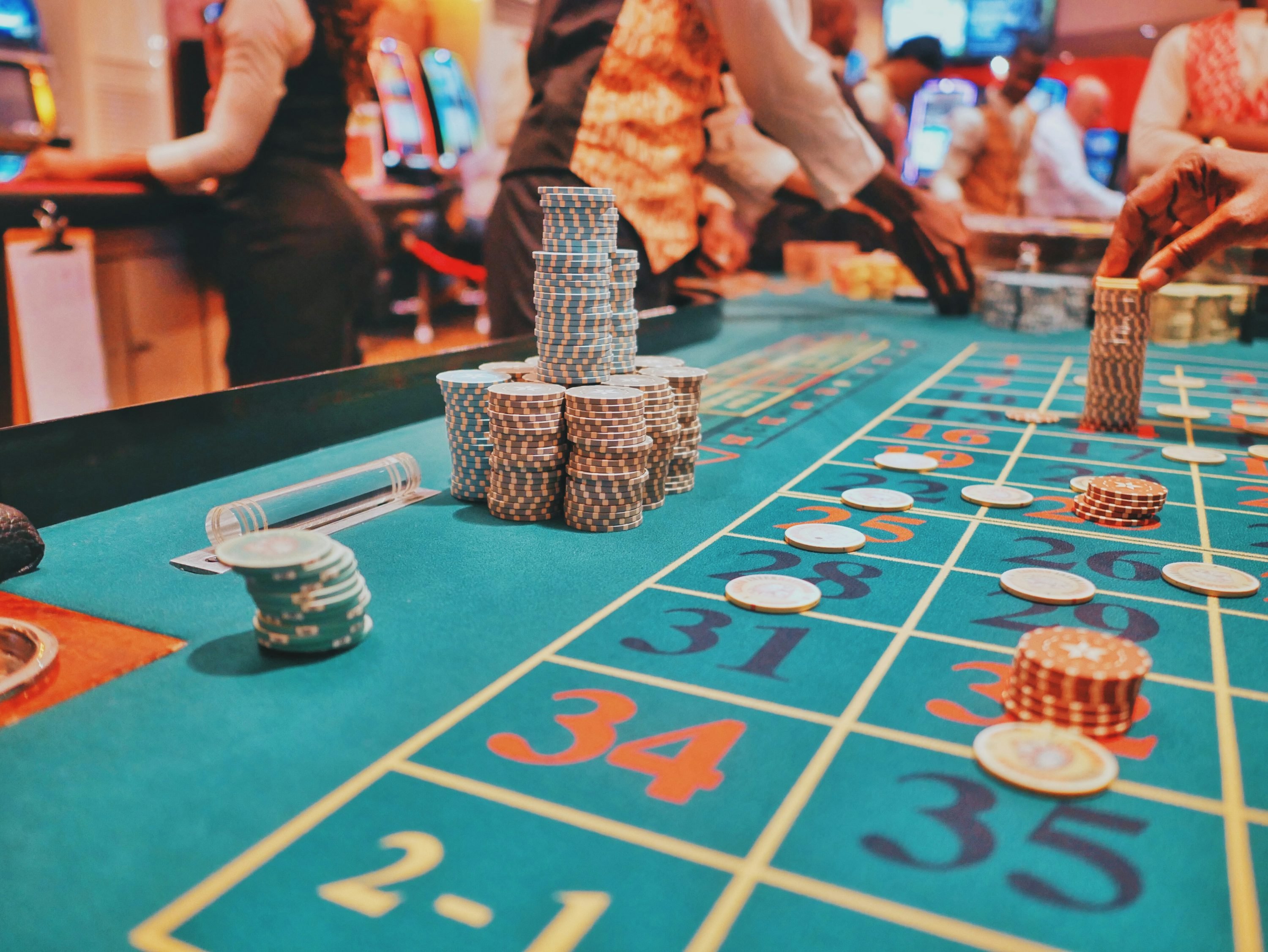 Live baccarat table on ezwin platform with real dealer visible on screen